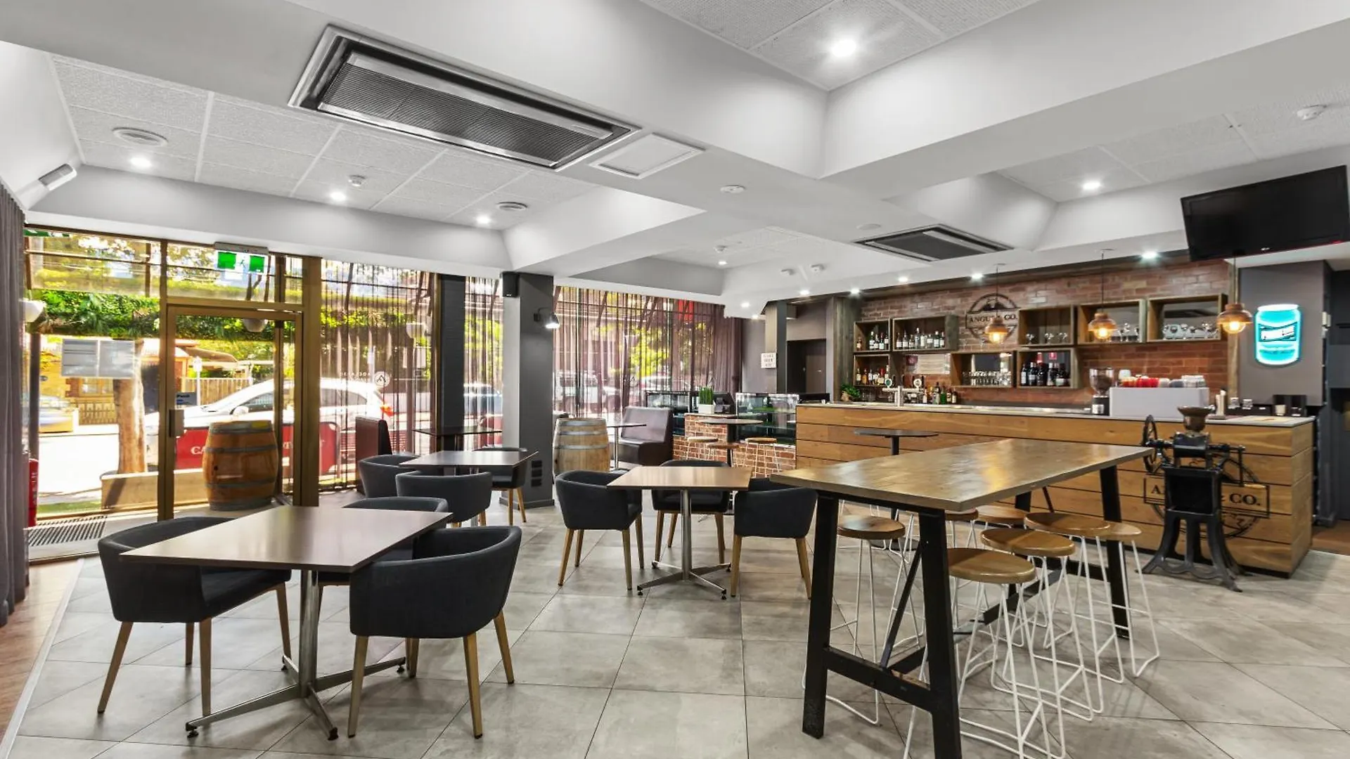 Comfort Hotel Adelaide Meridien North Adelaide 3*,  Australia